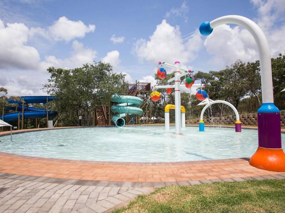 Holiday home Euphoria Golf Estate House 196 Rooibok *