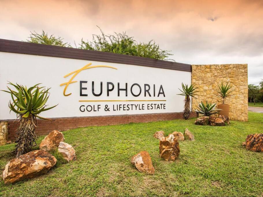 Euphoria Golf Estate House 196 Rooibok Holiday home *